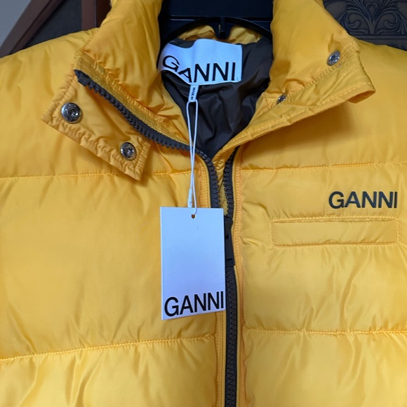 ⭐️⭐️⭐️SOLD ⭐️⭐️⭐️Ganni Oversized Puffer Coat - Picture 3 of 10